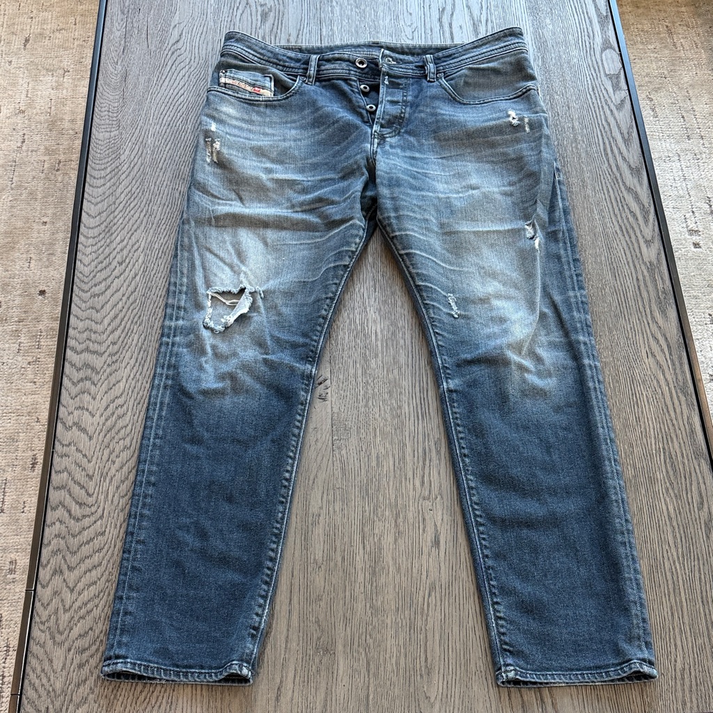Men’s Diesel Buster Regular Slim-Tapered 0842r Jeans W32 L30 Distressed Ripped